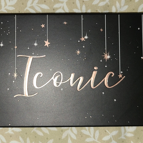 Lurella iconic palette - Picture 1 of 3